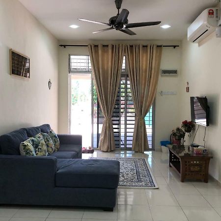 Magnolia 1 Homestay Kampung Kuala Besut Eksteriør bilde