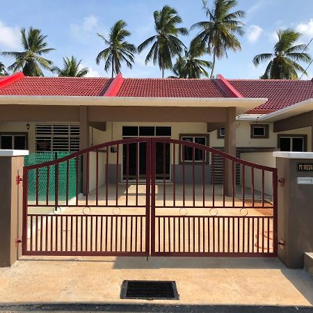 Magnolia 1 Homestay Kampung Kuala Besut Eksteriør bilde