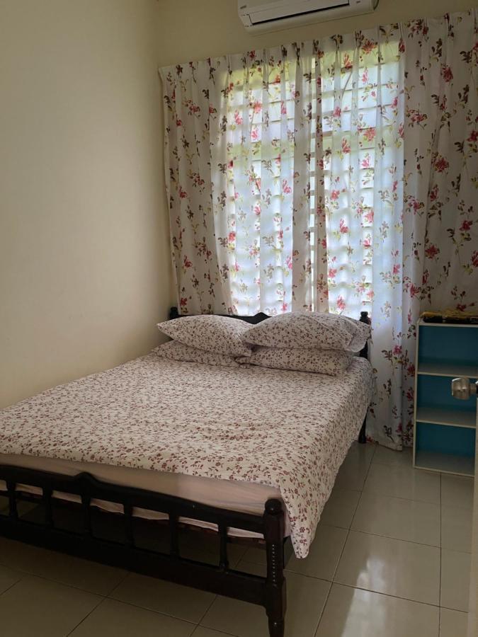 Magnolia 1 Homestay Kampung Kuala Besut Eksteriør bilde