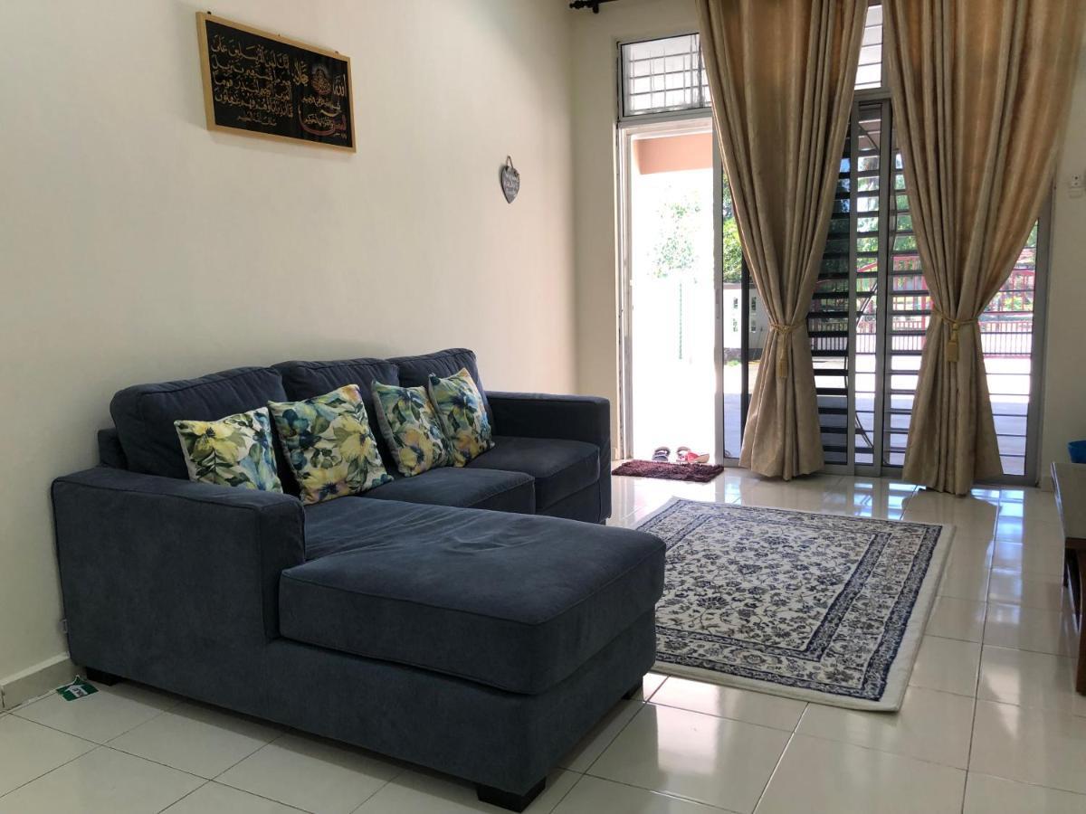 Magnolia 1 Homestay Kampung Kuala Besut Eksteriør bilde